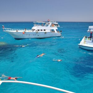 Private Boat Hurghada: 7-Hour Ultimate Luxury Cruise