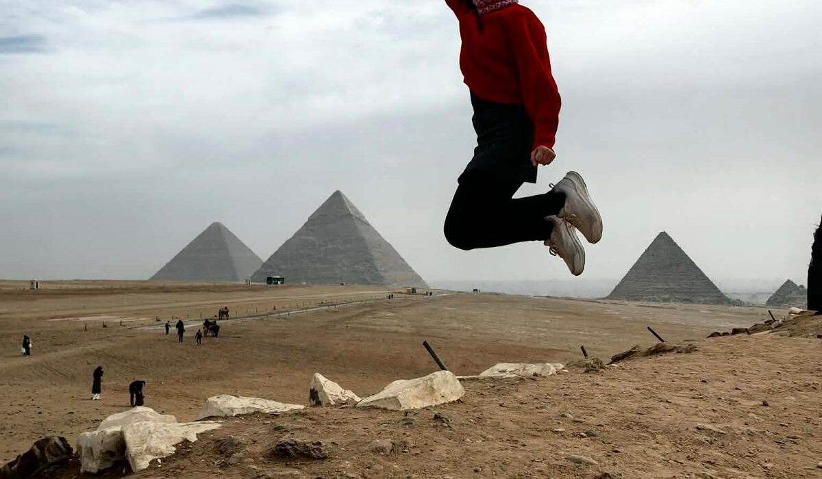 Cairo private tour from Hurghada — view of the Giza Pyramids